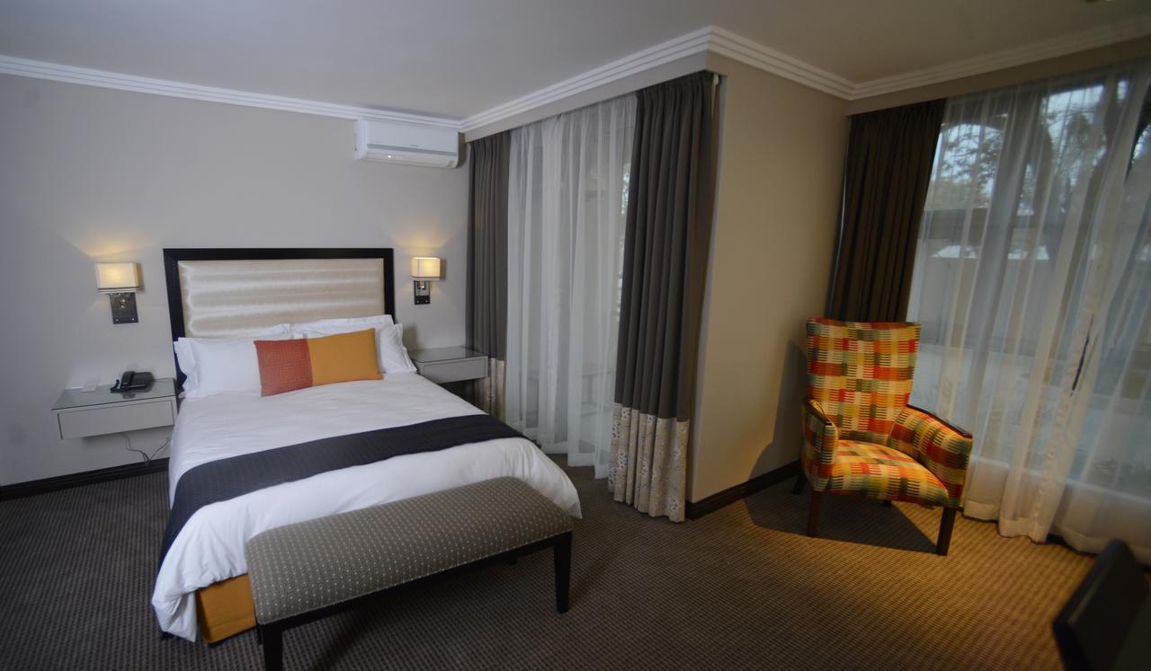 Regent Hotel City กาโบโรเน ภายนอก รูปภาพ