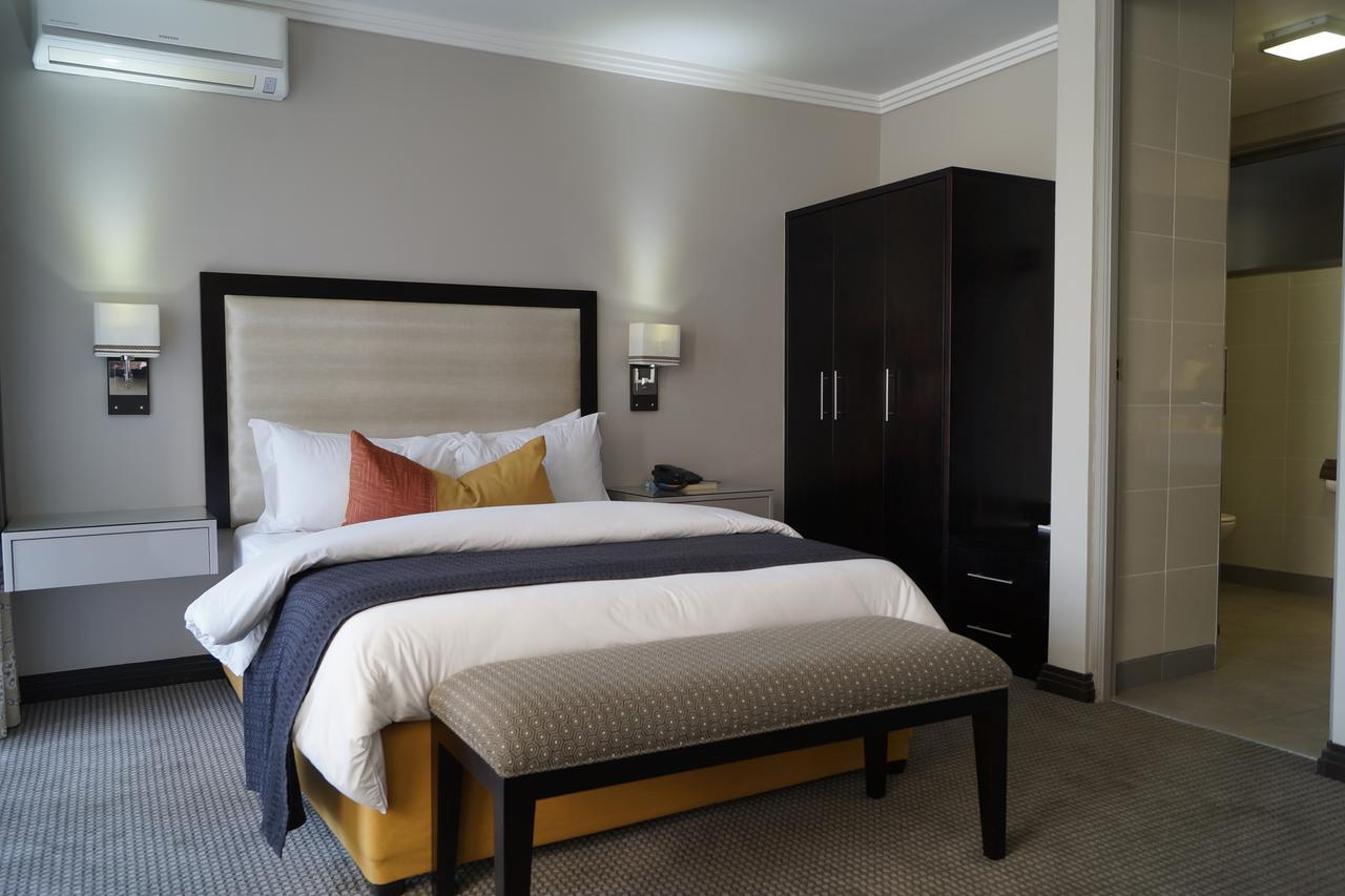 Regent Hotel City กาโบโรเน ภายนอก รูปภาพ